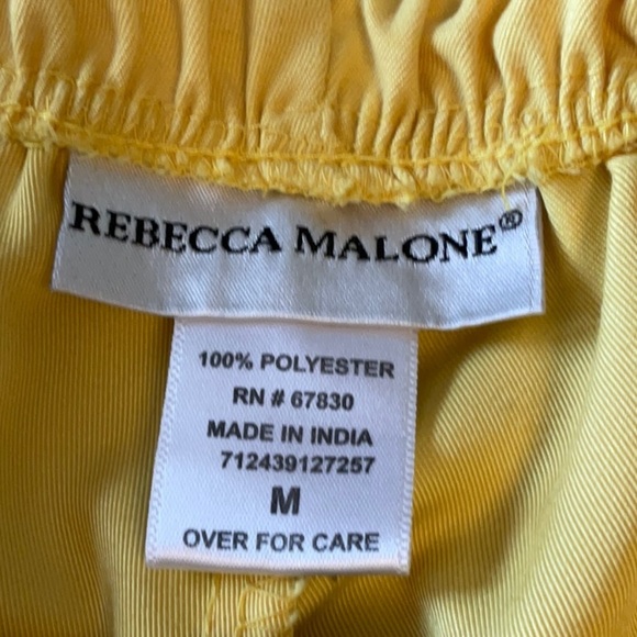 Rebecca Malone Yellow Capris - Picture 3 of 4